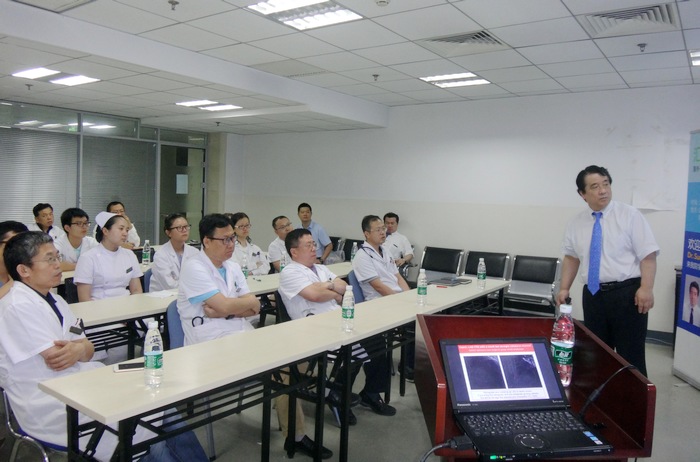 2授课.jpg 2授课.jpg